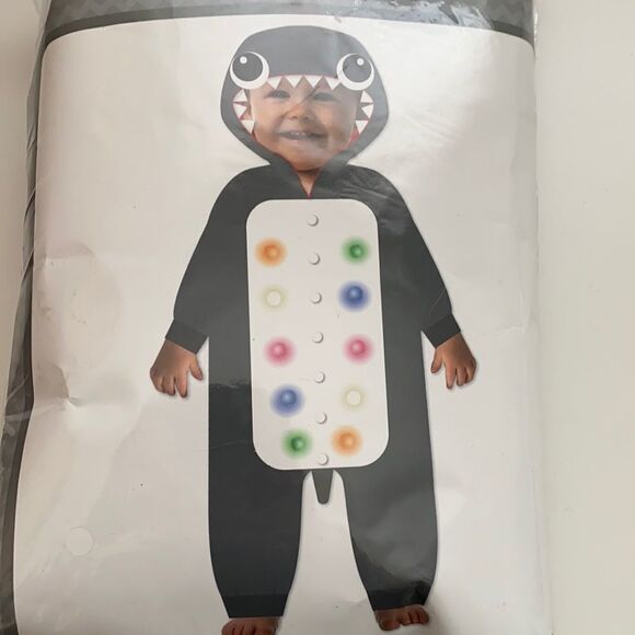 HALLOWEEN COSTUME BABY LIGH UP SHARK COSTUME NEW - Picture 1 of 5